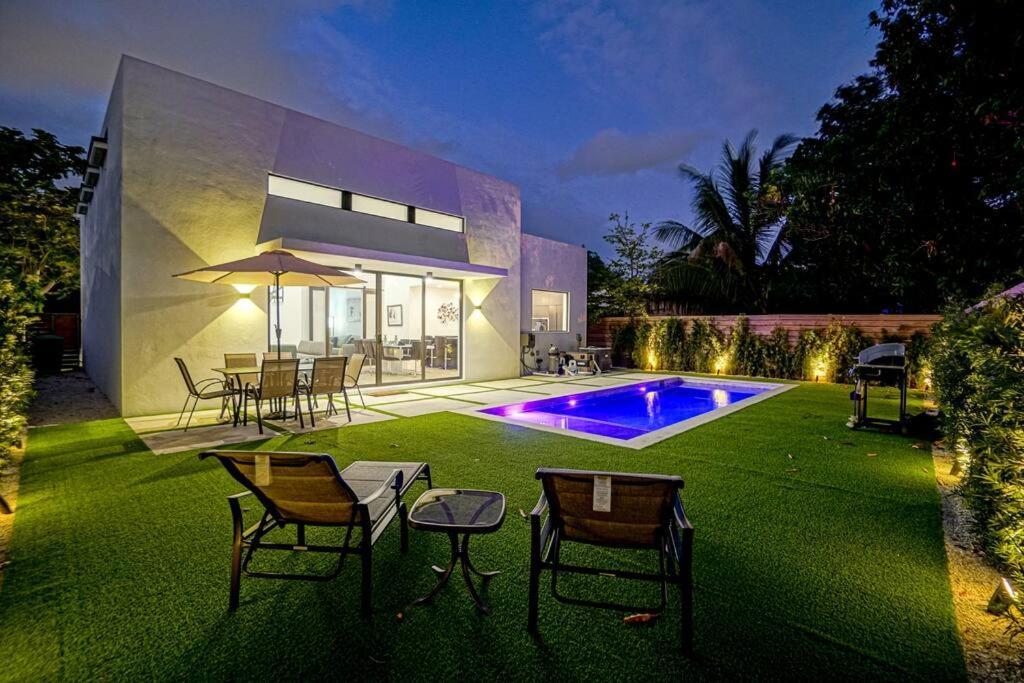 Вілла Design House -Heated Pool -Big Yard -Gated Parking Маямі Екстер'єр фото