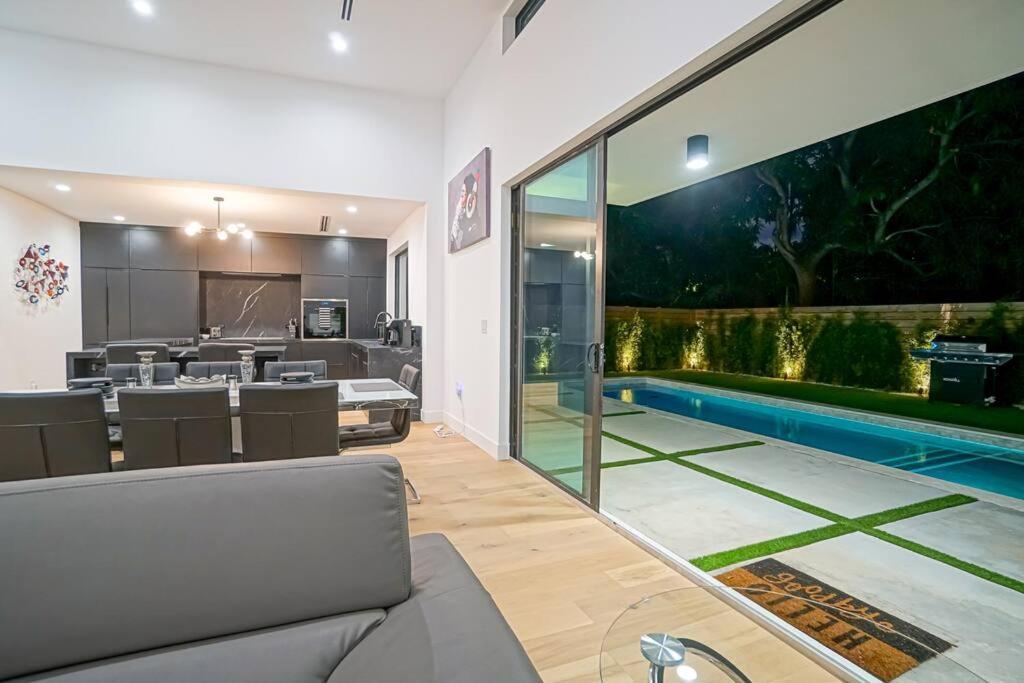 Вілла Design House -Heated Pool -Big Yard -Gated Parking Маямі Екстер'єр фото
