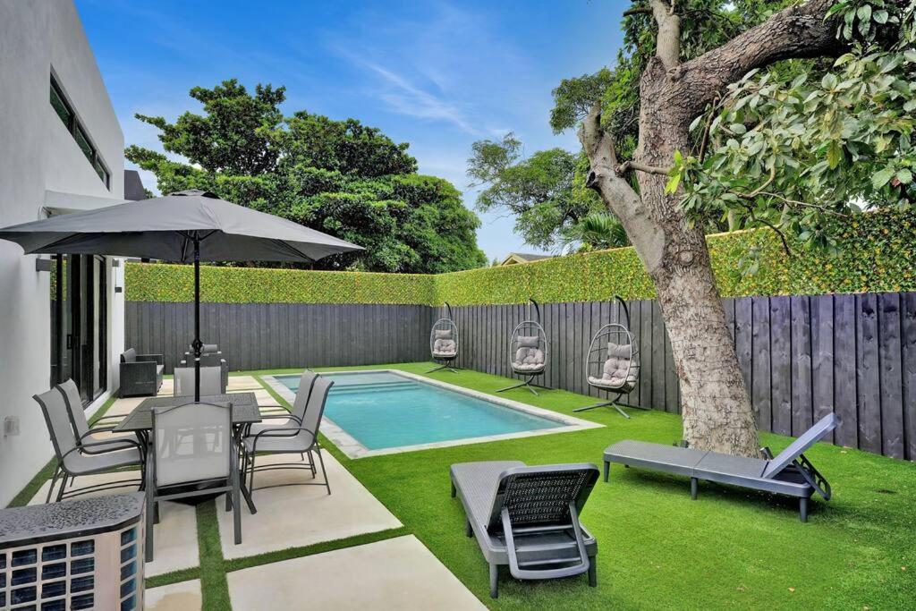 Вілла Design House -Heated Pool -Big Yard -Gated Parking Маямі Екстер'єр фото