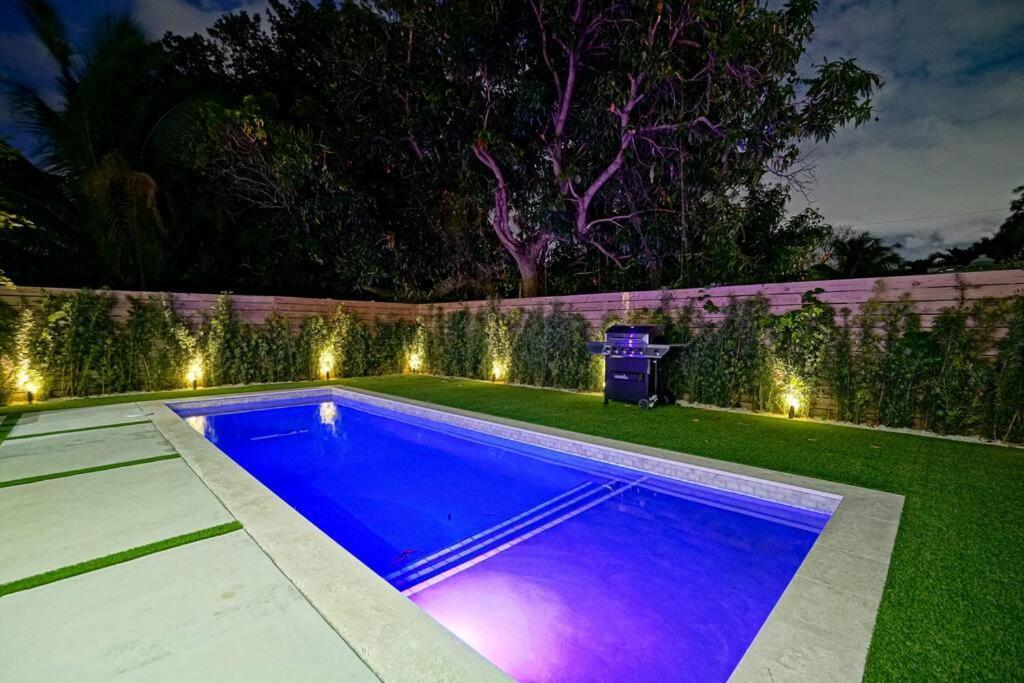 Вілла Design House -Heated Pool -Big Yard -Gated Parking Маямі Екстер'єр фото